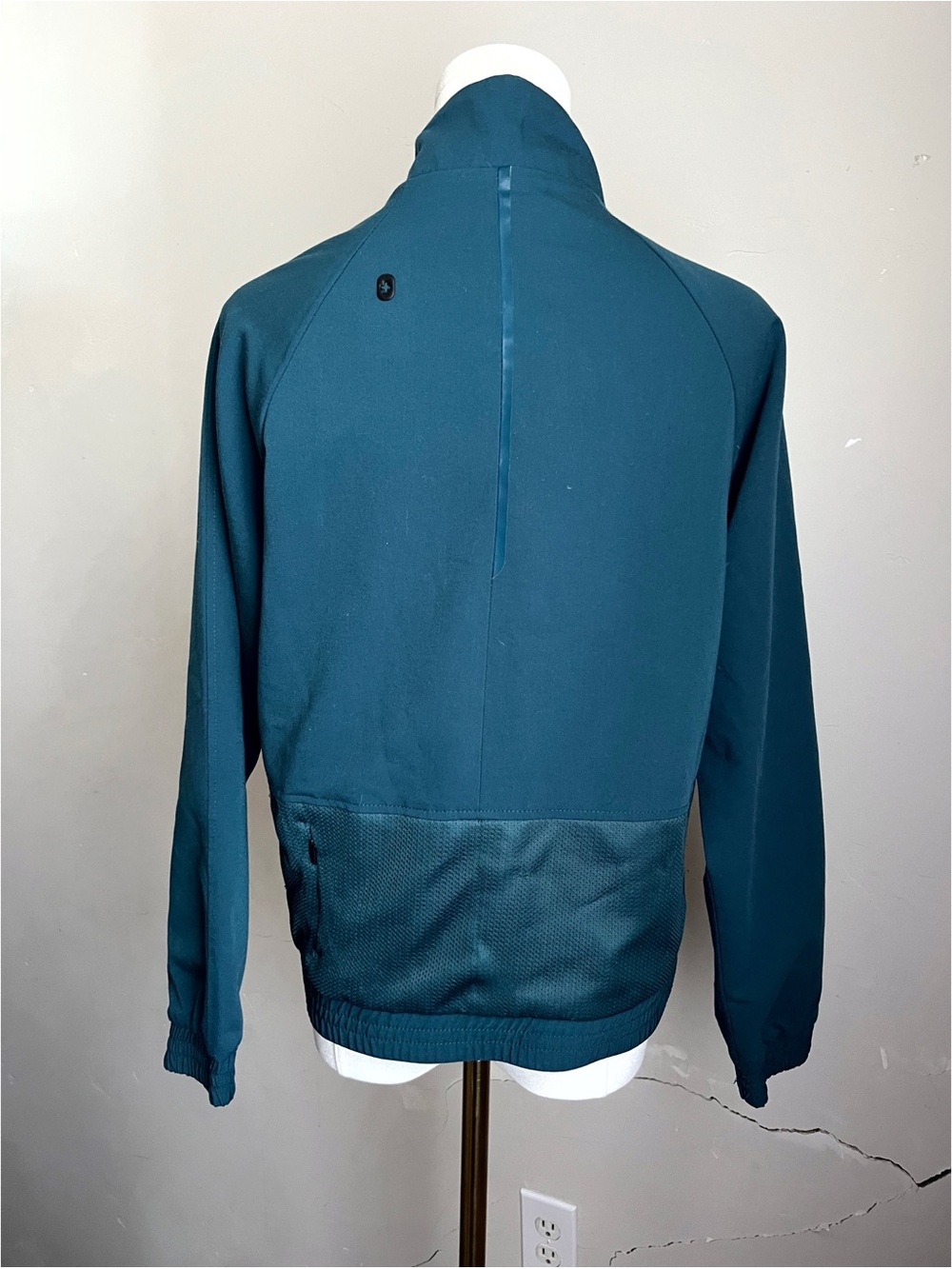 FIGS Sydney Technical Collection Full-Zip Jacket in Caribbean Blue - Picture 2 of 5